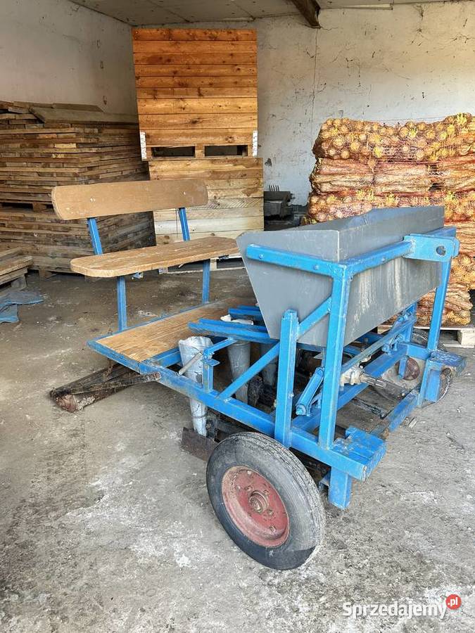 Sprzedam sadzarkę do cebuli Topola sprzedam