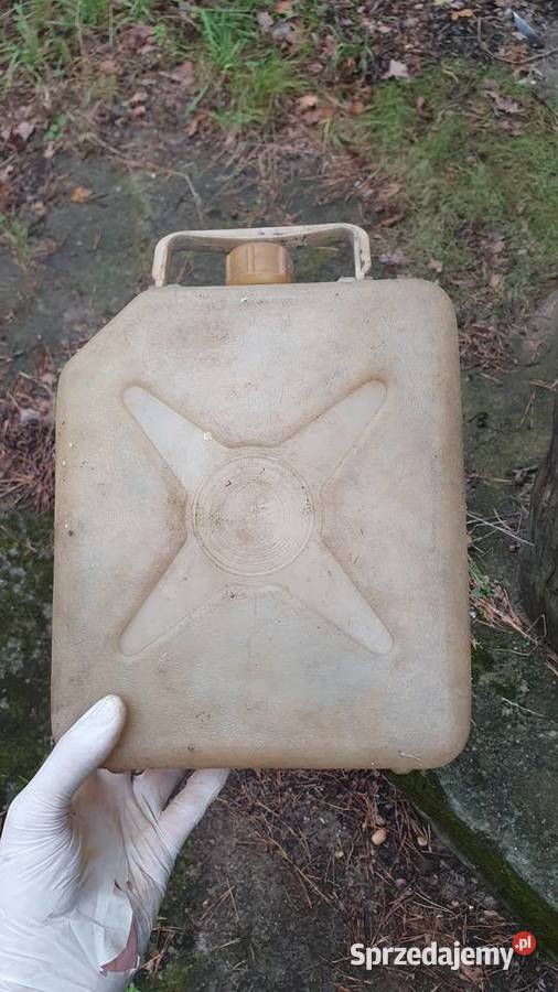 Kanister plastikowy gwiazda biały sygnowany Warszawa