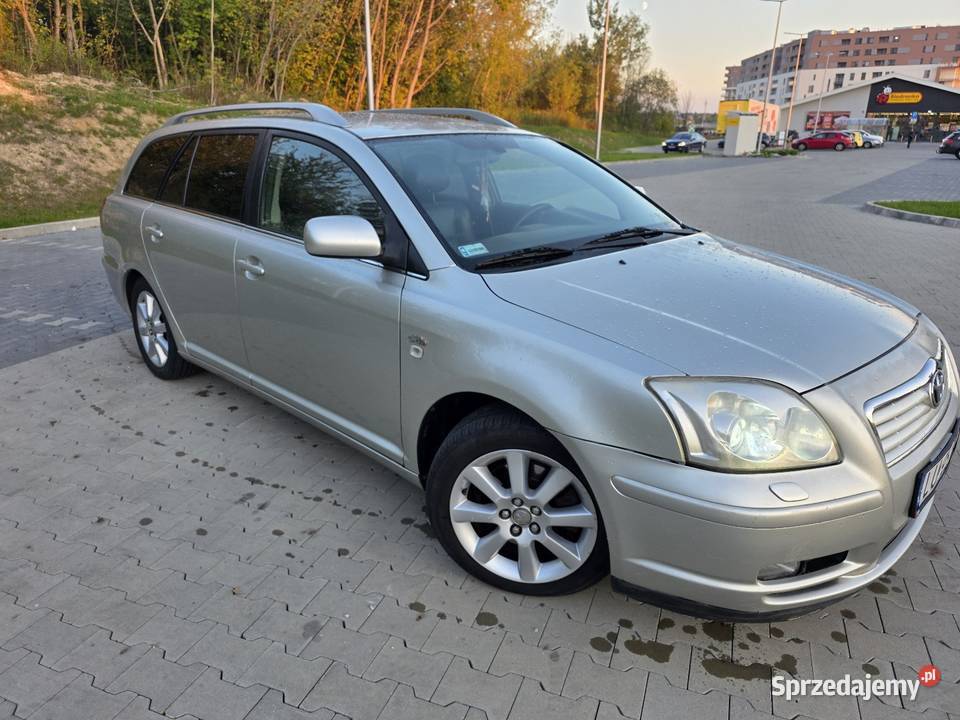 Toyota Avensis 20 D4D 116 XENON skóra drugi elektryczne szyby