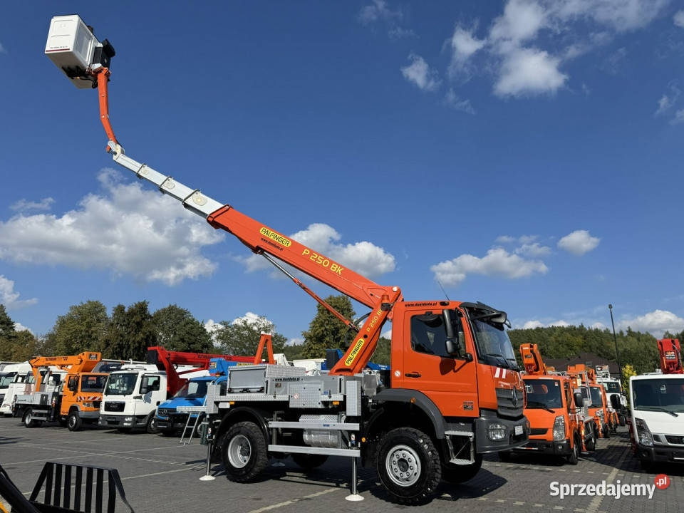 Mercedes Atego 818 E6 4x4 Zwyżka PALFINGER P250 diesel Samochody ciężarowe Widełki