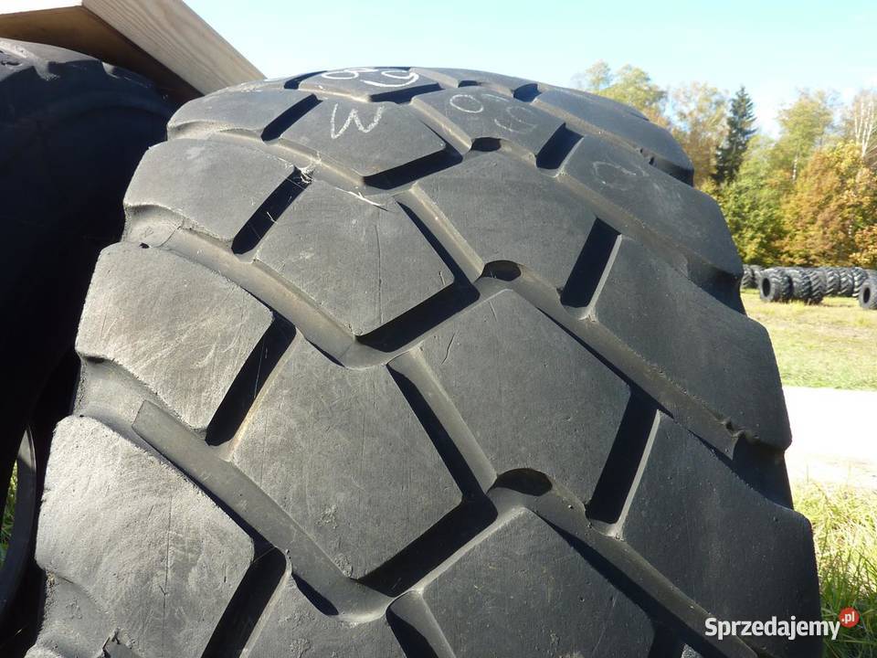 2xOpona używana 55570R25 5557025 MICHELIN 400 sprzedam