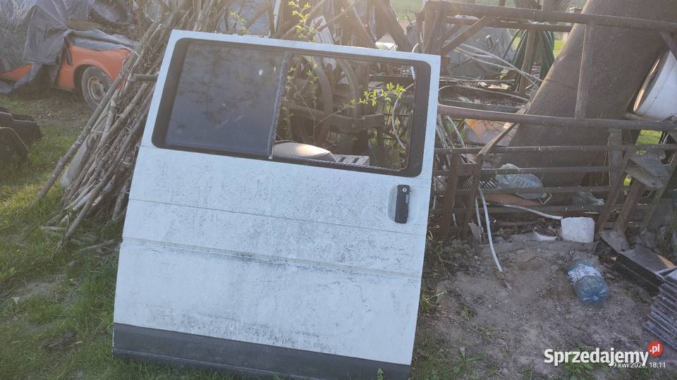 Drzwi Volkswagen Transporter T4 białe 2 sztuki lubelskie Hrubieszów