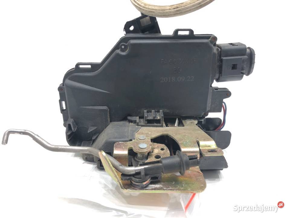ZAMEK DRZWI PRAWY PRZÓD AUDI A6 C5 Kombi 9705 Karoseria