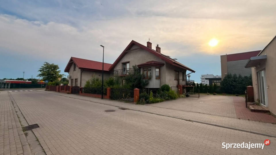 REPREZENTACYJNY KOMPLEKS MIESZKALNOUSŁUGOWY wolnostojący Sprzedaż Słupca