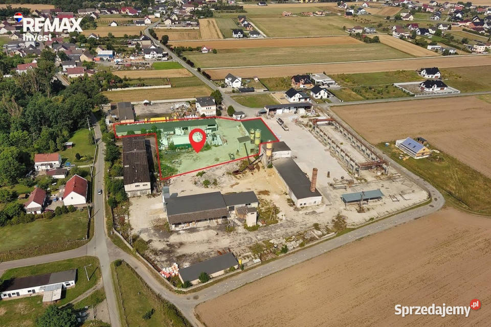 Teren inwestycyjny z dwoma magazynami Steblów opolskie