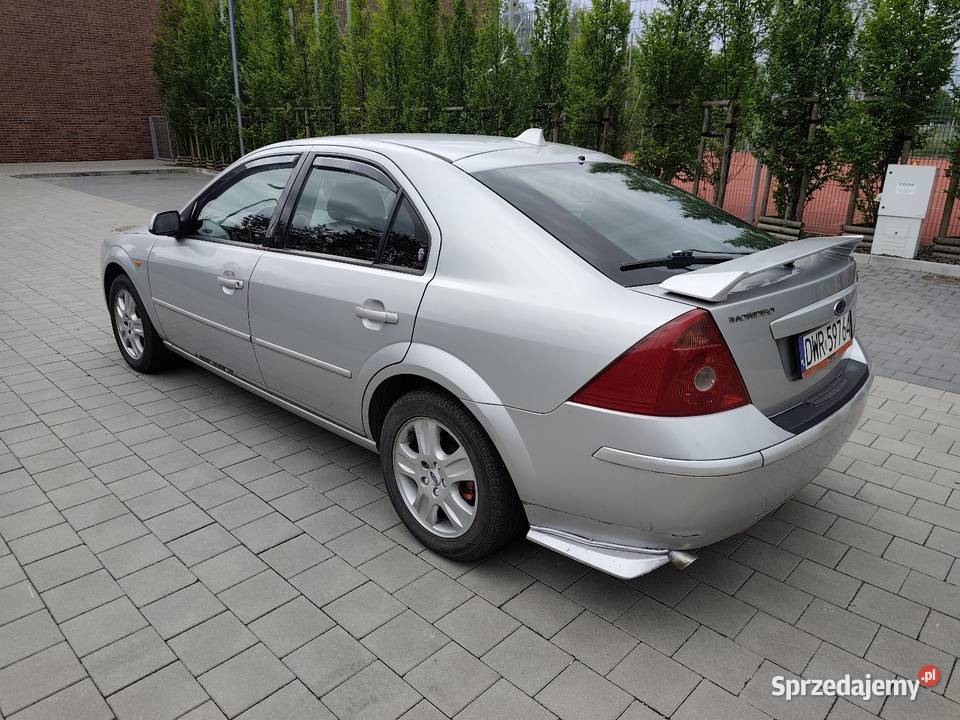 Ford Mondeo MK3 20 146 GHIA 2002r 4/5