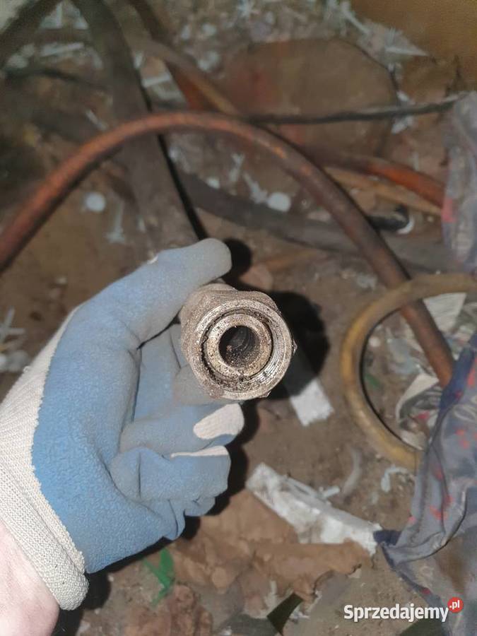 Pancerne kable siłowe i przewody hydrauliczne z