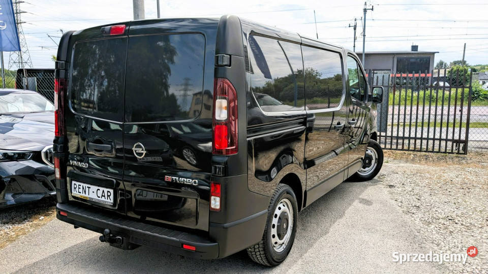 Opel Vivaro 16D145Ciężarowy BUS 3Osoby garażowany Częstochowa