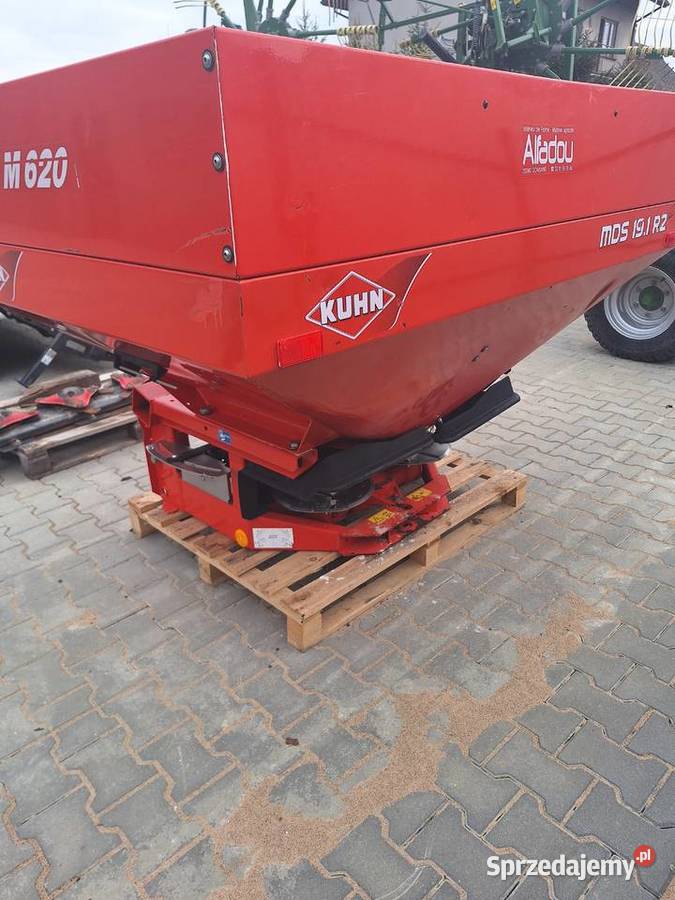 Rozsiewacz do nawozów Kuhn Rauch Ładowność 1600 podlaskie Łomża sprzedam