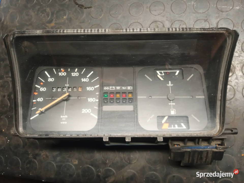 Golf MK1 licznik Rok produkcji 1988 Ożarów Mazowiecki
