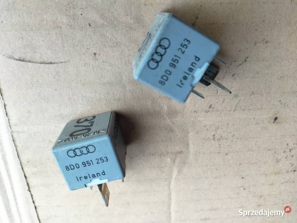 PRZEKAŹNIK 370 8D0951253 AUDI A6C4 100 Kamień-Kolonia