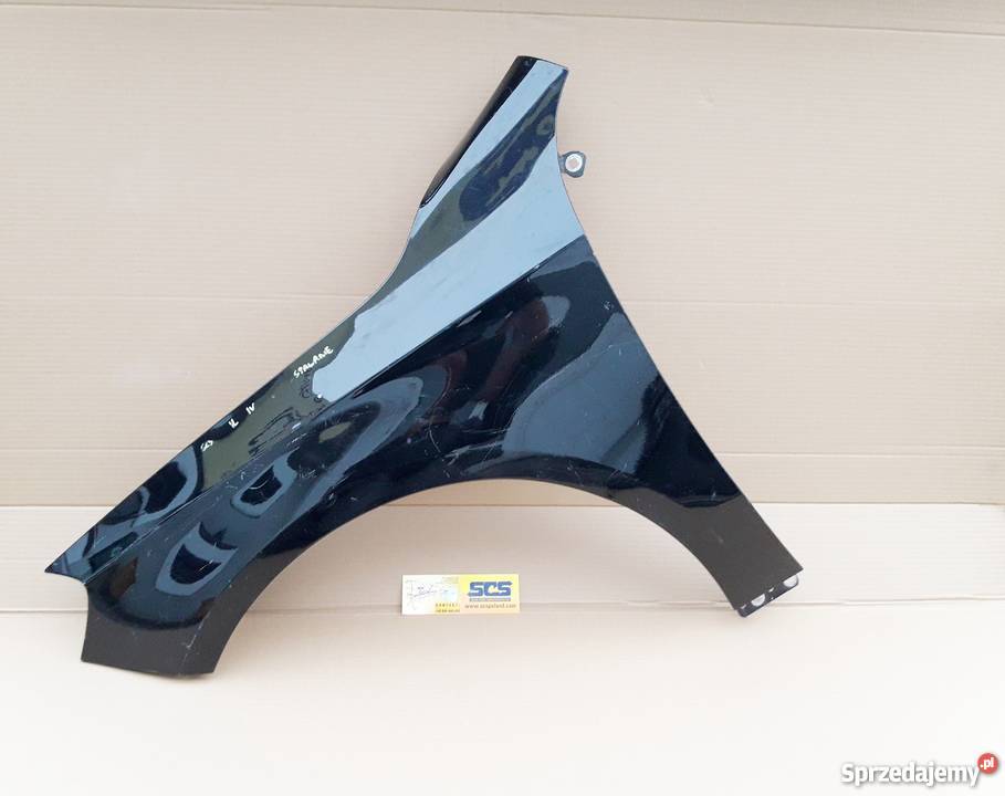 MERCEDES A KLASA W176 BŁOTNIK LEWY PRZEDNI PRZÓD Bieleń