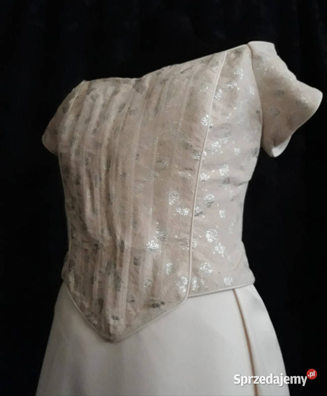 sukienka ecru w kolorze szampanazłota