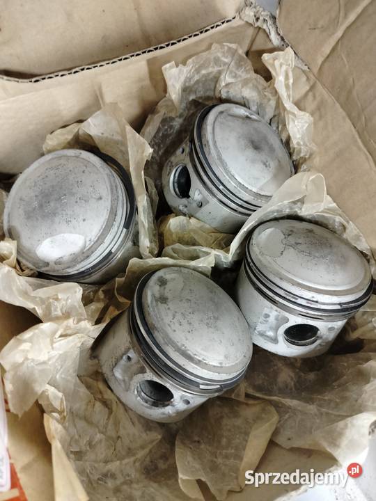 Tłok Fiat 125p Polonez 770 Sworznie