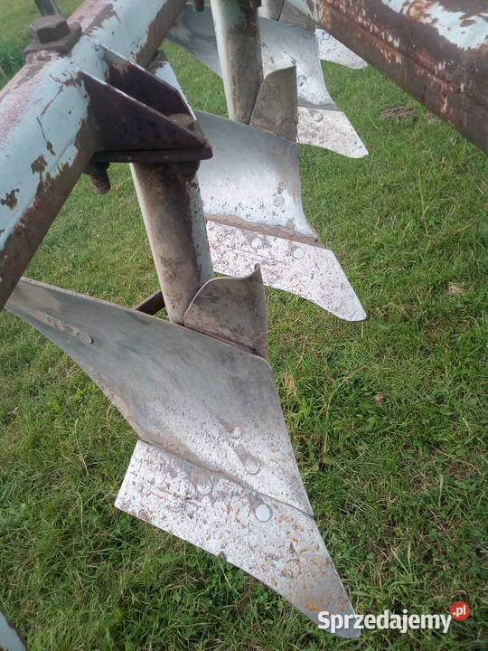 Pług podorywkowy 7 skibowy Unia Grudziądz nieuszkodzony Maszyny uprawowe sprzedam