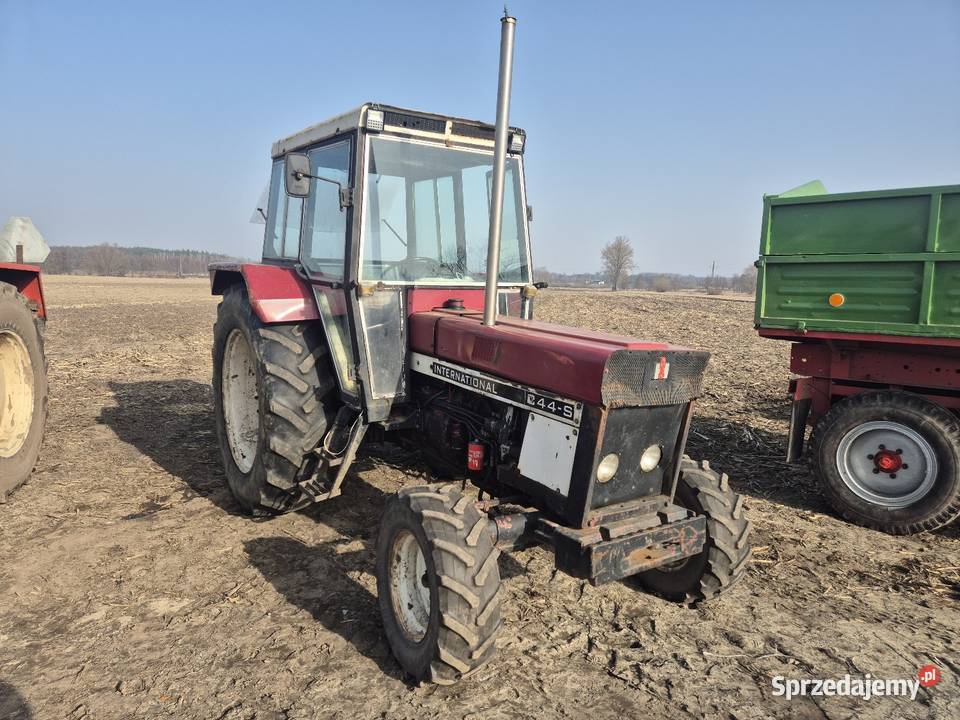 Ciągnik Case International 844 S Zarejestrowany Stara Kaźmierka sprzedam