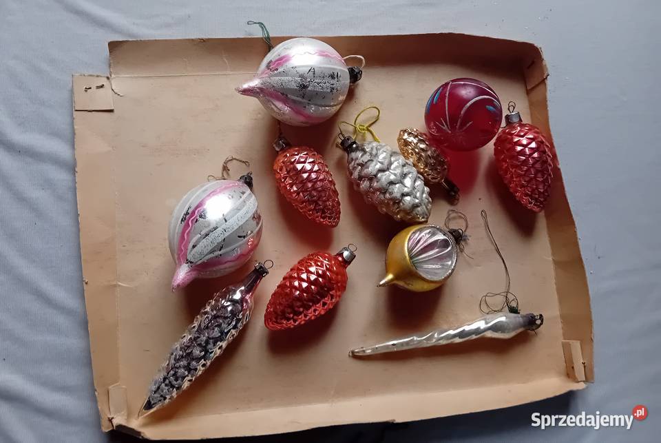 Sprzedam zestaw 11 bombek choinkowych z PRL Lata Koźminek