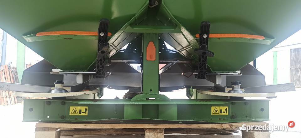 Rozsiewacz Amazone zam 1500 łódzkie Kutno sprzedam
