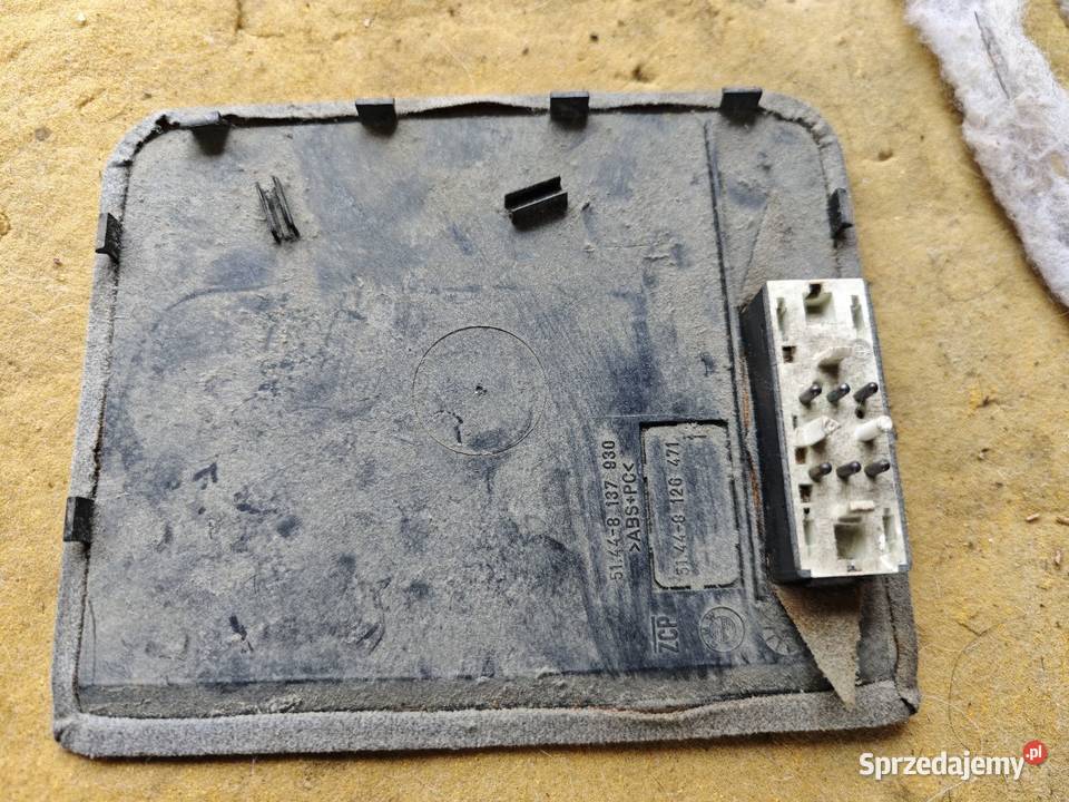 Maskownica szyberdachu BMW E34 Szyberdachy