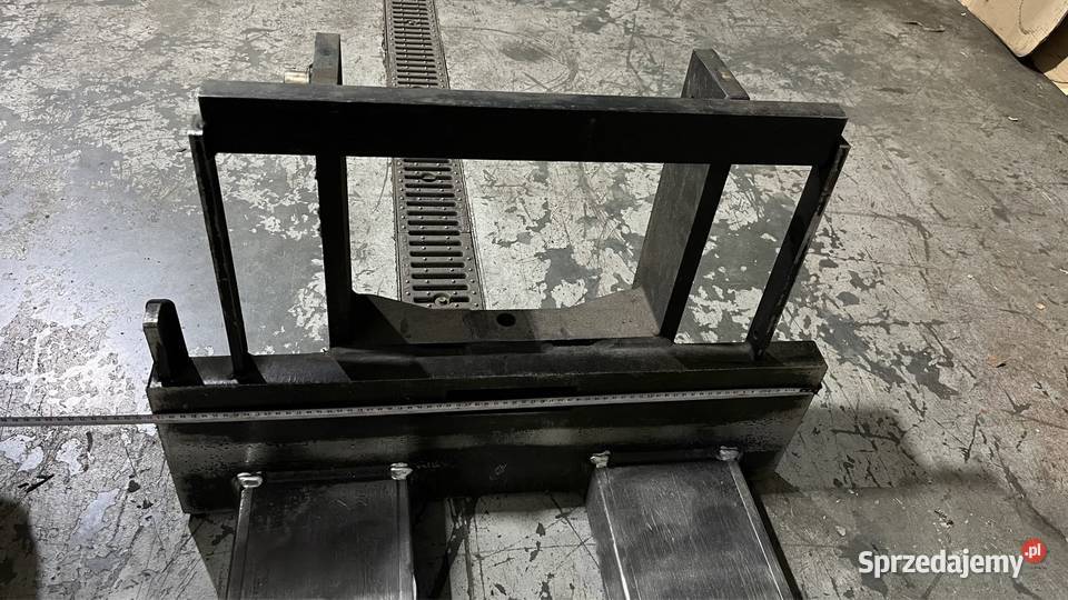 Paleciak elektryczny BT SPE160 2018r karetka