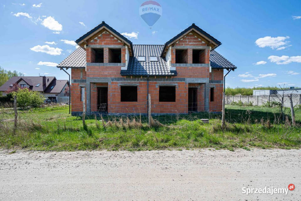 Dom dwulokalowy w budowie w Paczkowie Rok budowy 2025 Paczkowo