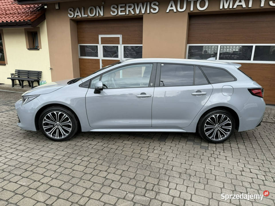 Toyota Corolla 20 Hybrid Team D E21 2019 4/5 Orzech
