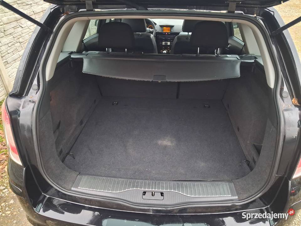 Opel Astra H Kombi Sprowadzony 2010 nawigacja Starachowice