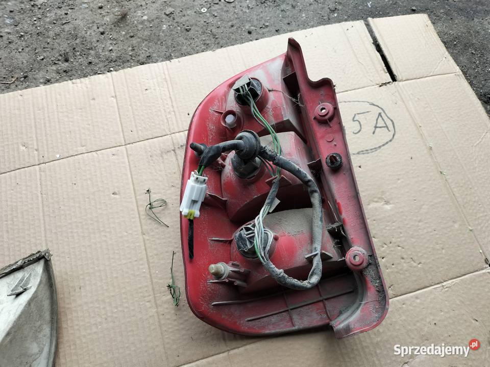 Mitsubishi Space Star MK1 LAMPA TYŁ TYLNA PRAWA