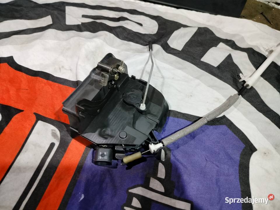 Bmw e46 Compakt zamek drzwi prawy Europa 100 Zamki, wkładki i kluczyki Aleksandrów Łódzki