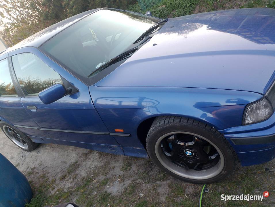 BMW E36 sedan benzyna Seria 3 Gdańsk