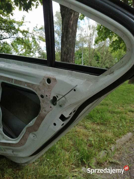 sprzedam w stanie drzwi tylne prawe lubelskie sprzedam