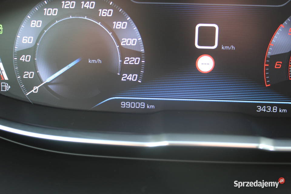 Peugeot 3008 15 HDI 2018r Stan Mały przebieg Rumia