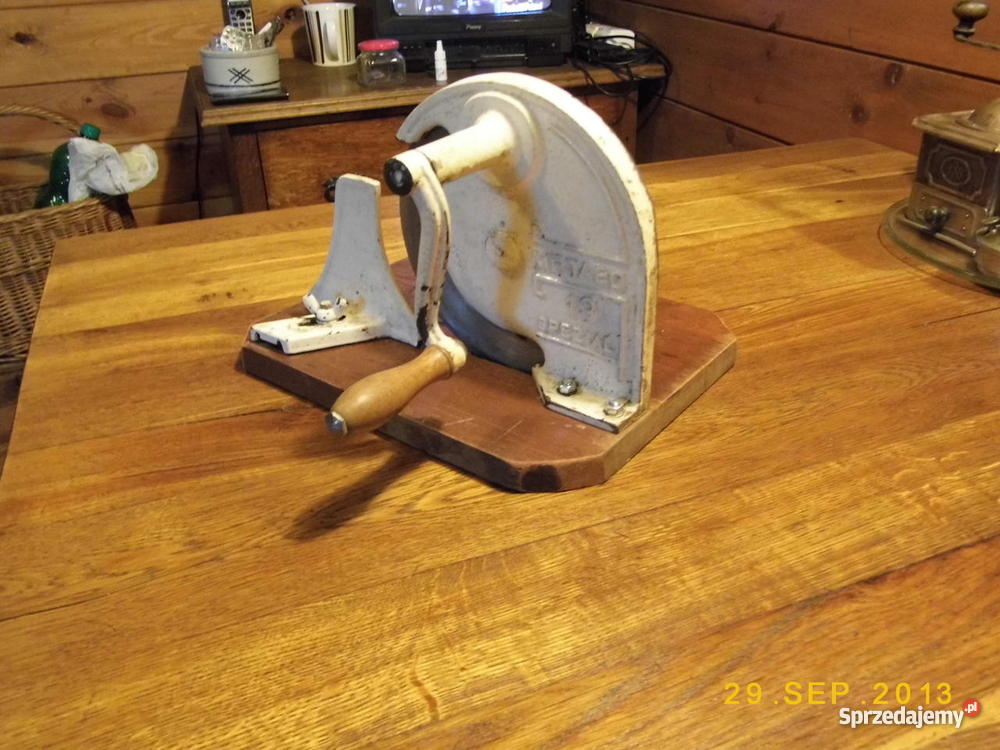 Zabytkowa krajalnica do chleba Antyki, Sztuka, Kolekcje kujawsko-pomorskie Toruń