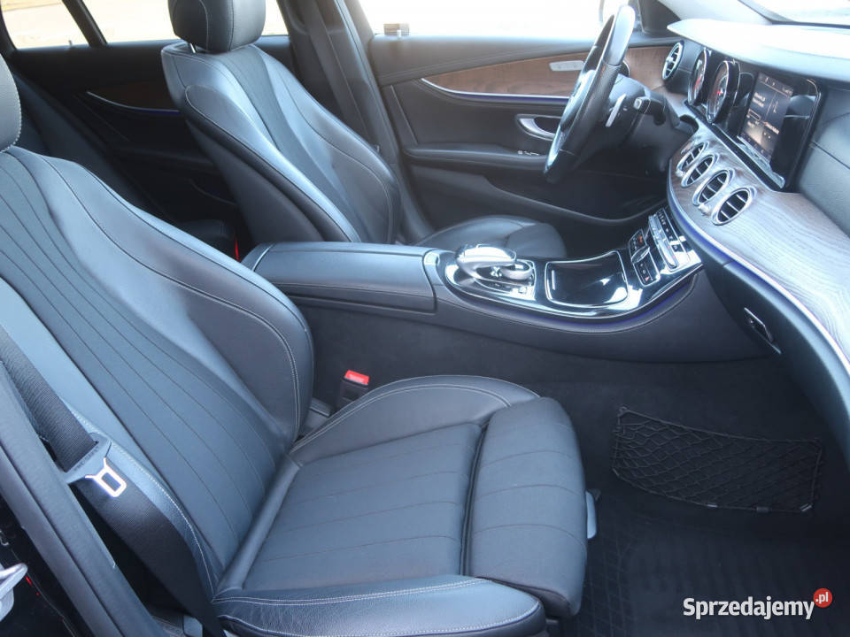 Mercedes E E 220 d 4MATIC kamera cofania sprzedam