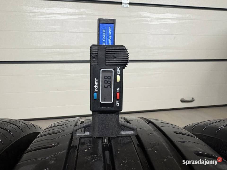 Opony Continental ContiEcoContact 5 19555 R16 Stróżki