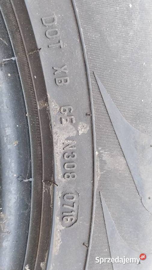 Opony 4 sztuki 22565 R17 Pirelli letnie Samochodowe Opony i felgi świętokrzyskie Suchedniów