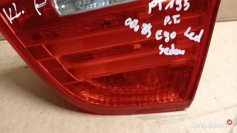 BMW E90 FL SEDAN LAMPA TYŁ PRAWA W KLAPĘ LED Zbierkowo sprzedam