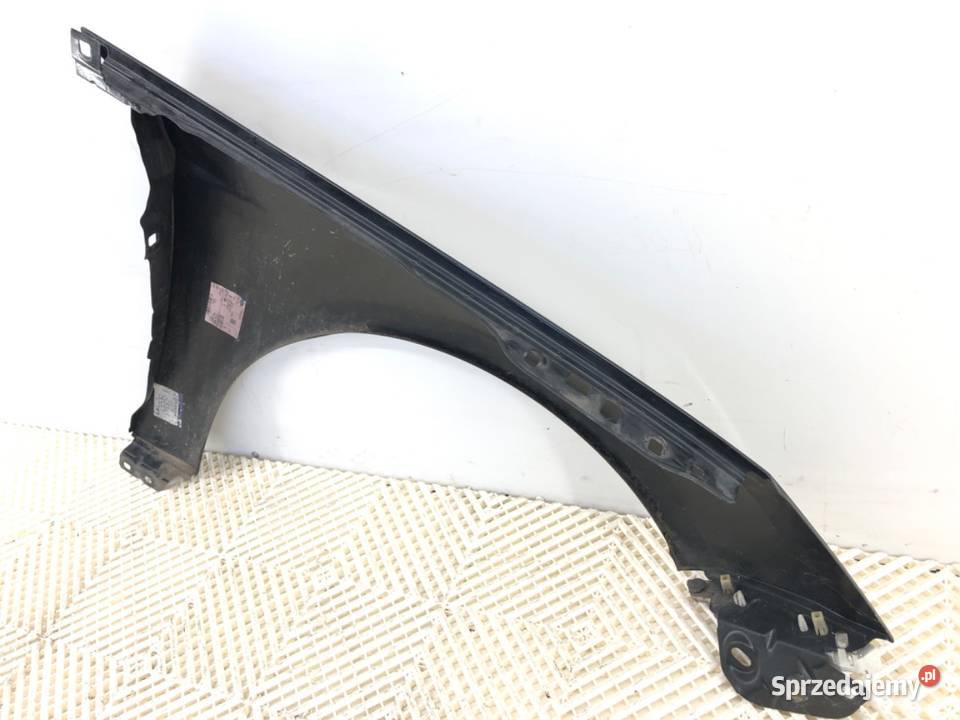 BŁOTNIK LEWY PRZÓD FORD FOCUS III Hatchback