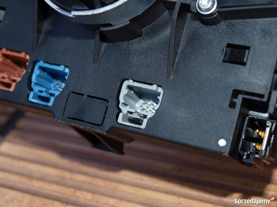 Peugeot 207 308 407 807 Partner przełącznik Kalisz