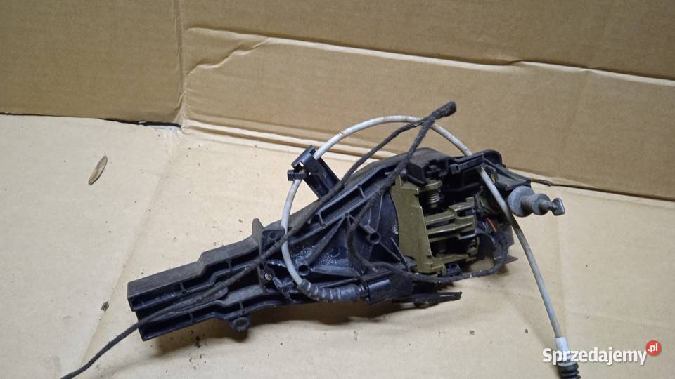 BMW E90 KLAMKA DRZWI PRZÓD PRAWY 3547 Zbierkowo