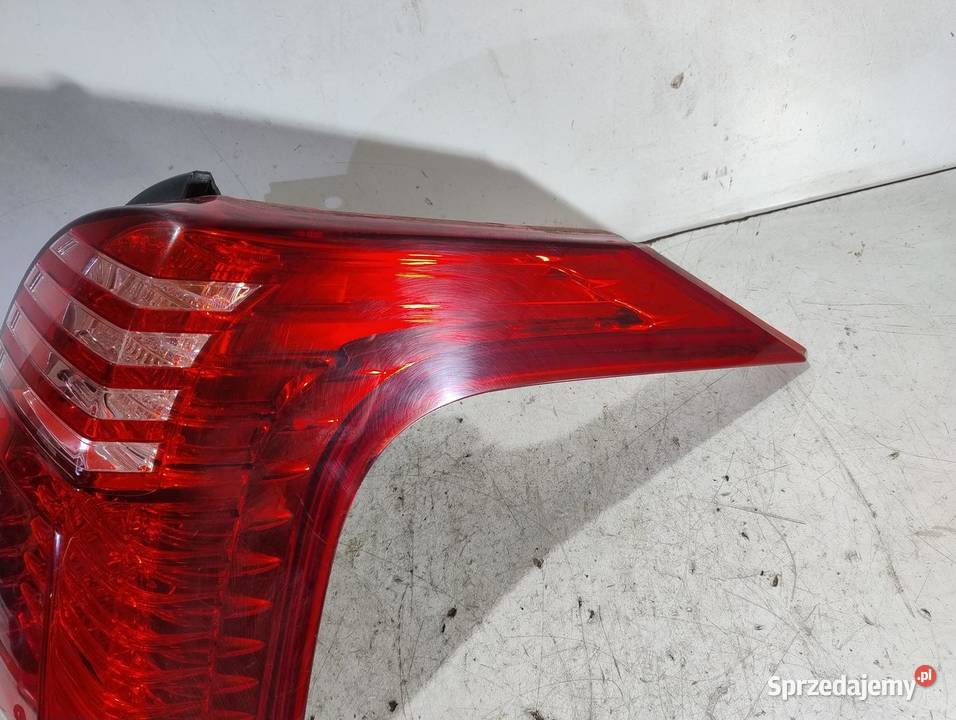 LAMPA PRAWAY TYLNA TYŁ PEUGEOT 5008 I LIFT wielkopolskie