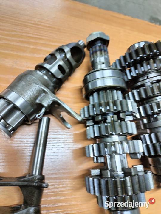 Kompletna skrzynia biegów Kawasaki GPZ 500 łódzkie