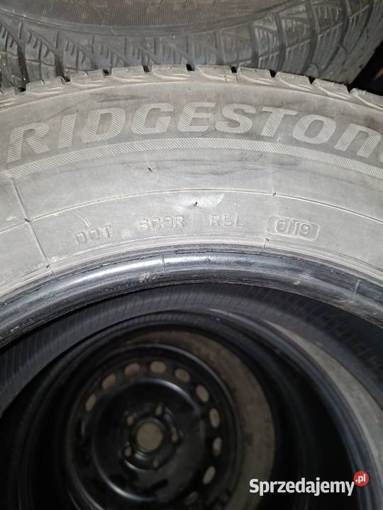 Opony Bridgestone Blizzak LM80 24565 R17 111T sprzedam