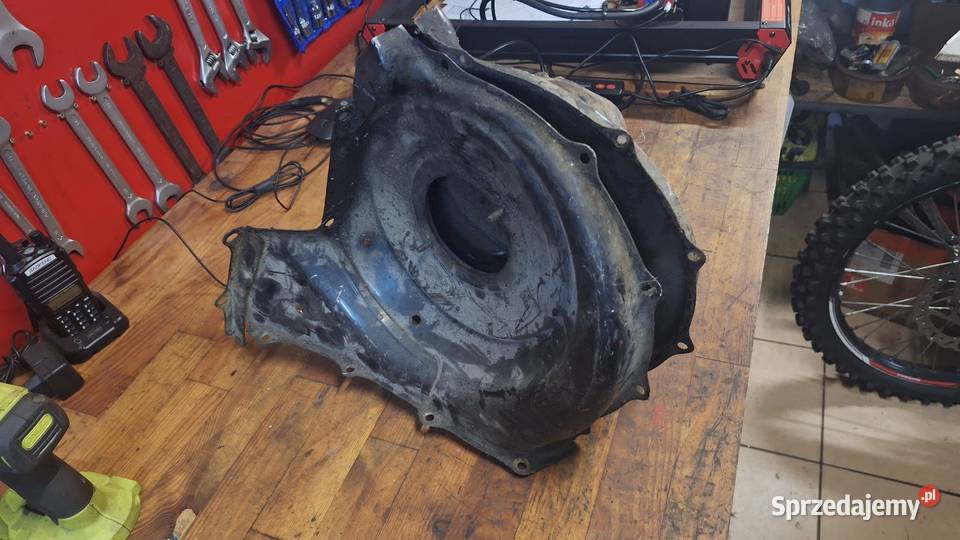 Fiat 126p Prądnica Oslony silnika inne czesci Woźniki