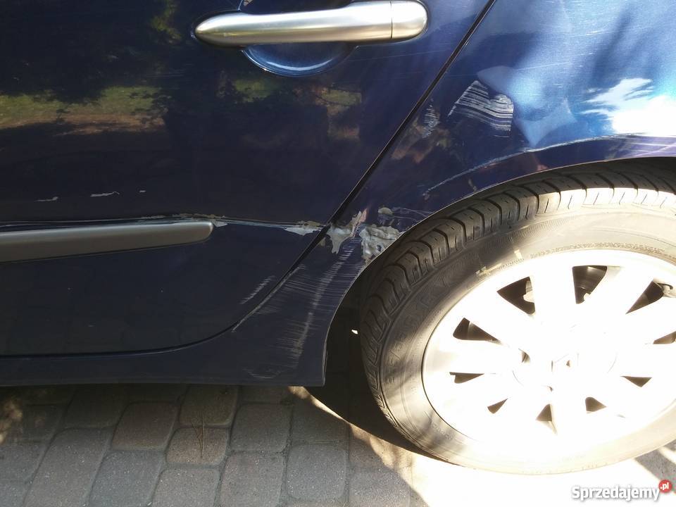 Renault Laguna II kombi 16 benzyna 2001 Kombi Dobroń sprzedam