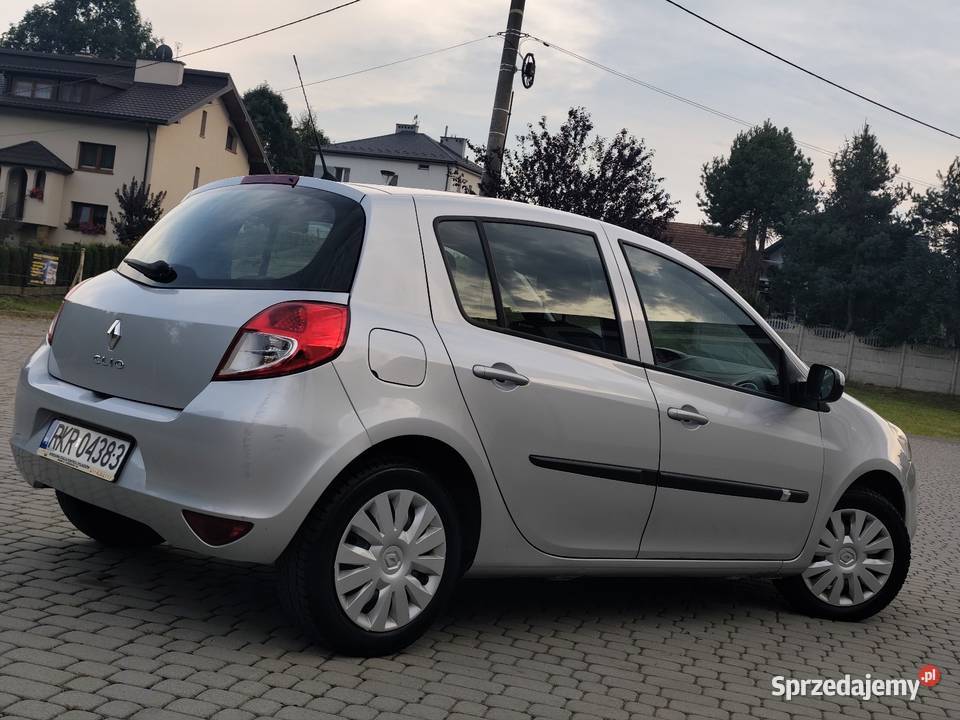 Renault Clio 15 DCI niski przebieg Głowienka