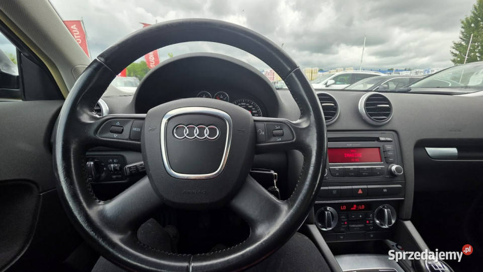 Audi A3 Sportback Climatronic super stan nowy lakier metallic sprzedam