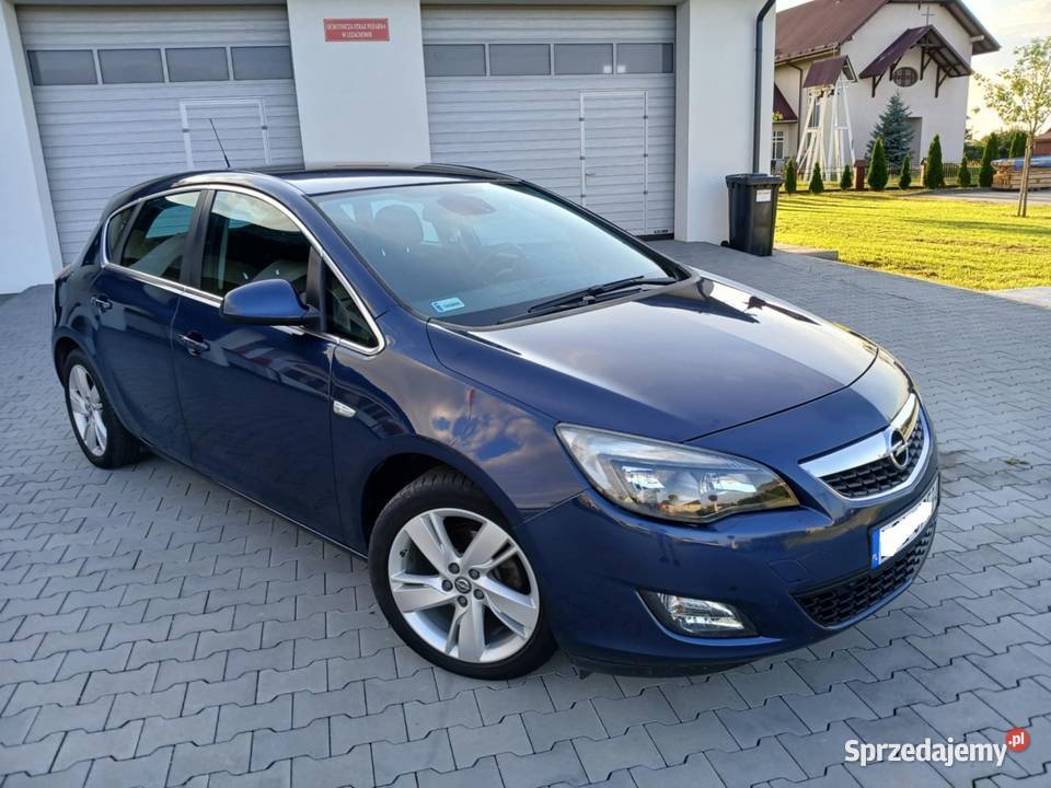 Opel Astra J 2010 14GAZ Cosmo Grzane fotele Przeworsk