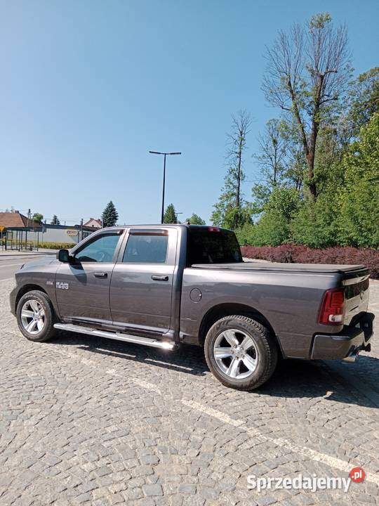 SPRZEDAM DOGE RAM 1500 2014 57HEMI czujnik zmierzchu małopolskie Nowy Sącz