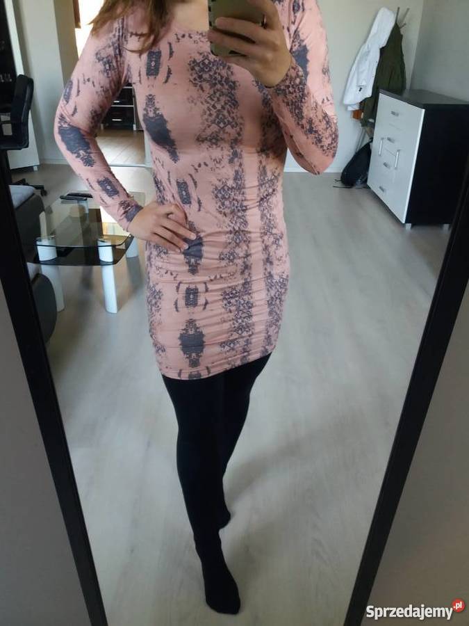 Sukienka pudrowy róż 38 M Rozmiar 38(M) sprzedam